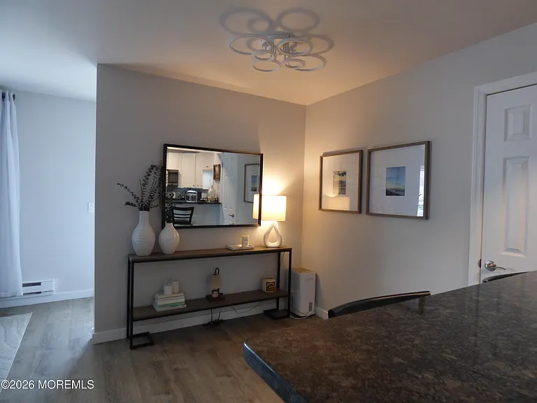 1 Osborne Pl #44-SEA — Photo 7
