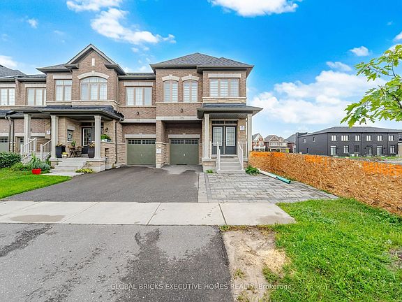 2nd image of 549 Barons St