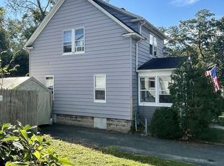 24 Westwood Ave, East Longmeadow, MA 01028