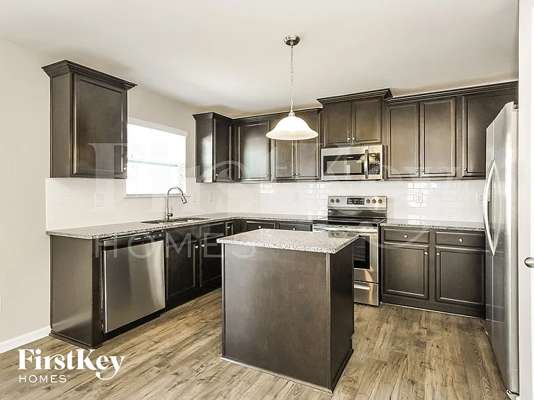 9825 Pollie Little Ln — Photo 6