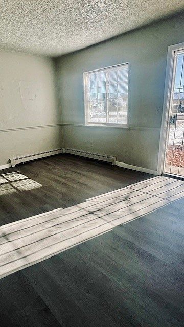 Living Room - Front Entry