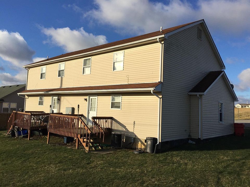 2nd image of 292 Sycamore Dr