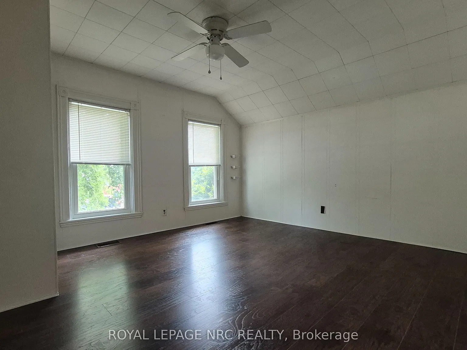 3 bed, $2,300 — Photo 3