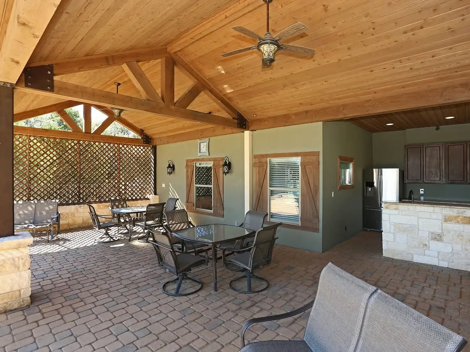 Country View Apartments — Photo 2