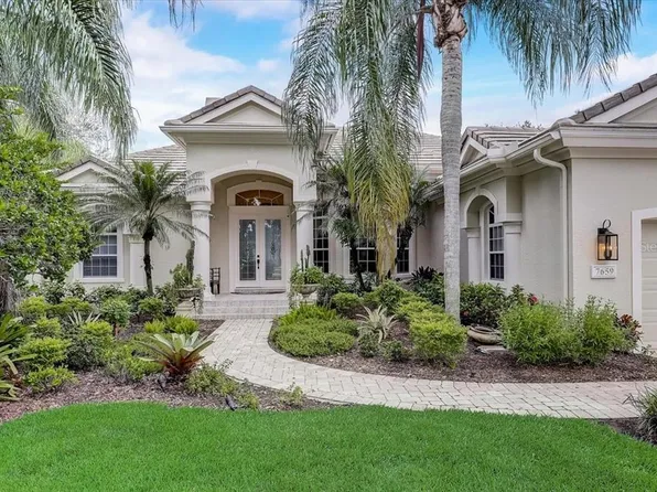 7659 Heathfield Ct, University Park, FL 34201