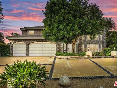 18425 Wells Dr, Tarzana, CA, 91356