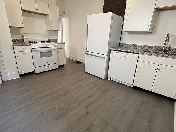 4th image of 115-117 W Patterson Ave