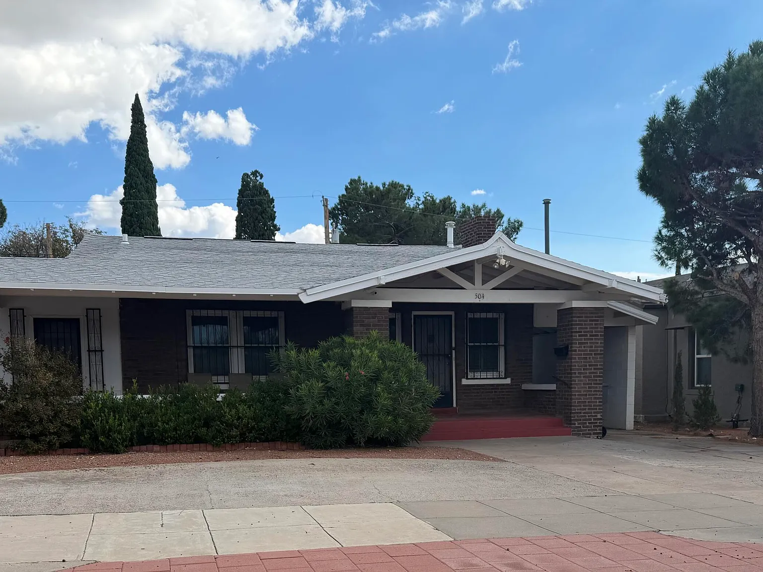 3 bed, 3.0 bath, 2502 sqft, $2,600 — Photo 1