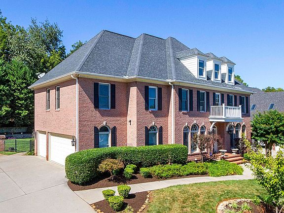 3rd image of 1617 Emerson Park Dr