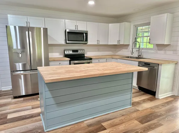 1159 Poplar Creek Rd, Kuttawa, KY 42055