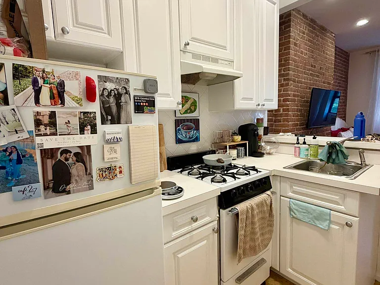 534 E 83rd St #2A — Photo 5