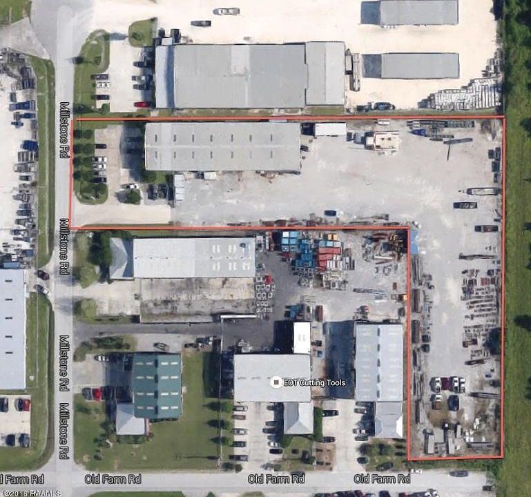 2nd image of 216 Millstone Rd