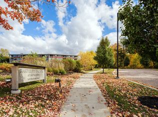 1690 Shelburne Rd #4025811, South Burlington, VT 05403