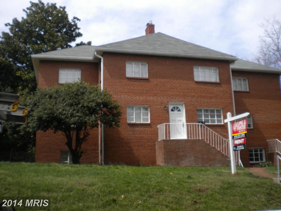 1st image of 15 Newman St #B