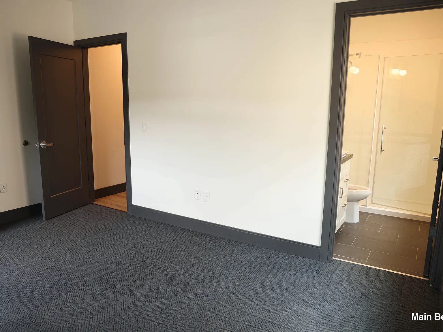 2 bed, 1007 sqft, $2,100 — Photo 3