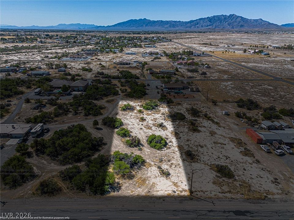 1st image of 3411 W Mesquite Ave