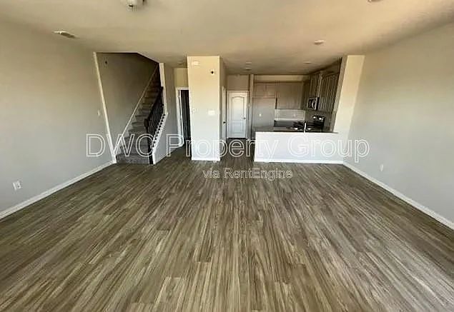 2nd image of 1232 Alamo Dr