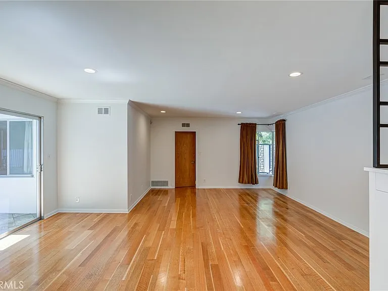 2740 Hutton Dr — Photo 12