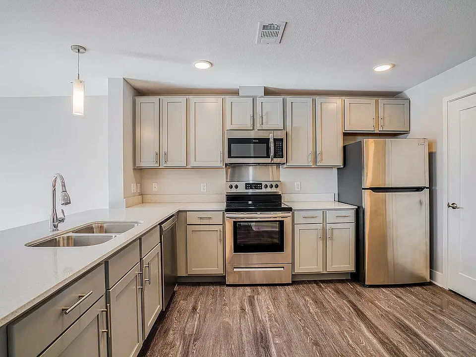 Residences at Hoffman
