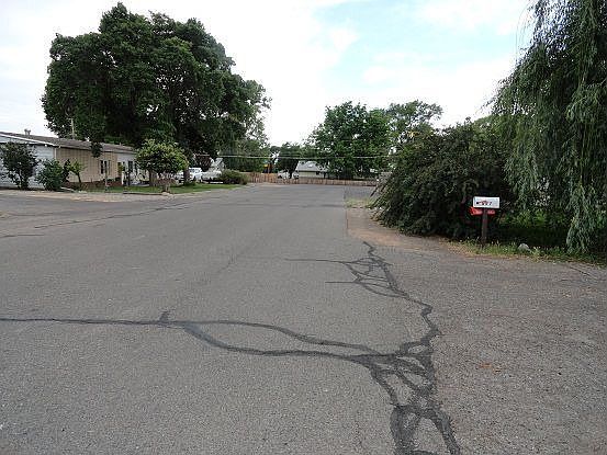 2nd image of 577 Kirby Ln