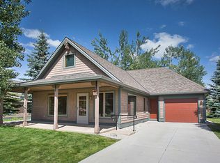 9 Spruce Ln, Red Lodge, MT 59068