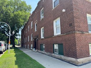 1621 W 61st St #1, Chicago, IL 60636