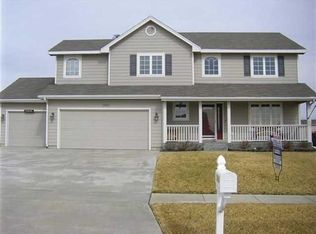 7626 SW 26th St, Topeka, KS 66614