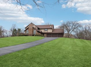 21624 N Andover Rd, Kildeer, IL 60047