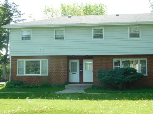 330 Northway Park Rd, Machesney Park, IL 61115