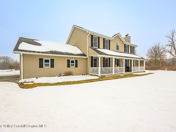 3rd image of 311 Middle Road