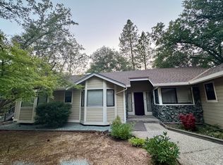 11384 Bobcat Ct, Penn Valley, CA 95946