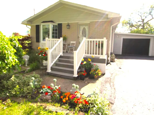 45 Albert St, Fort Erie, ON L2A 5K9