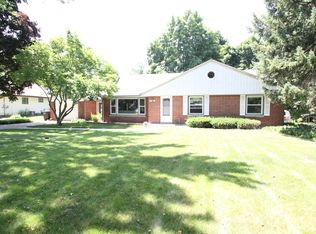 4081 S 104th St, Greenfield, WI 53228
