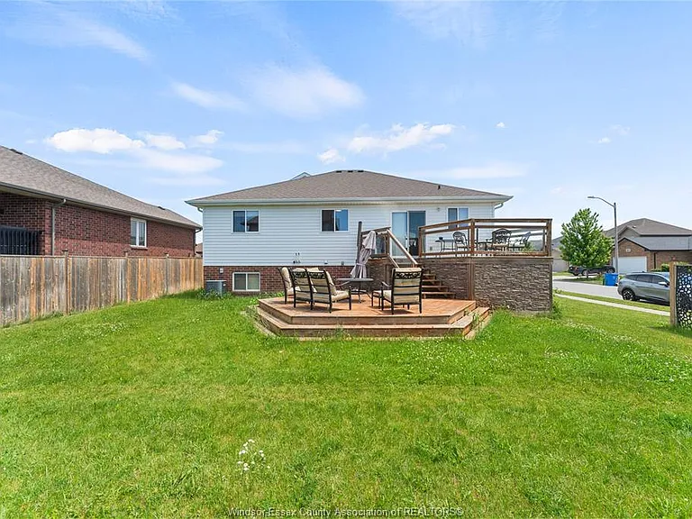 398 Poplar Dr — Photo 42