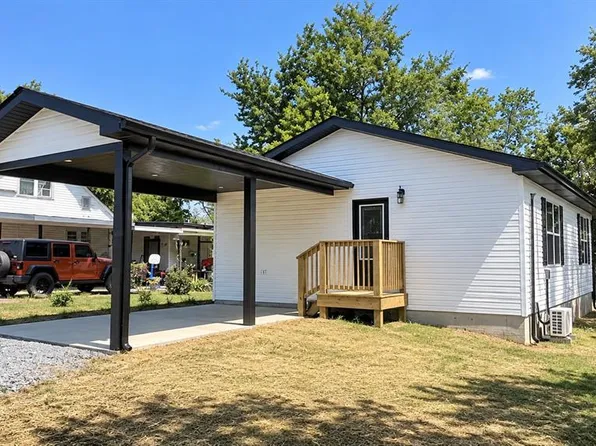 508 E Marvin Ave, Fredericktown, MO 63645