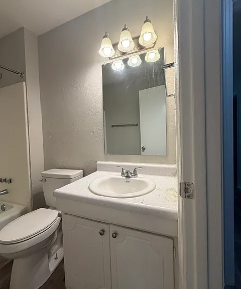 1831 Merritt Dr #B — Photo 16