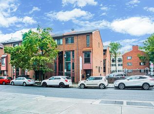 906 Locust St, Philadelphia, PA 19107