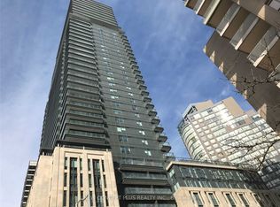 955 Bay St #719, Toronto, ON M5S 0C6