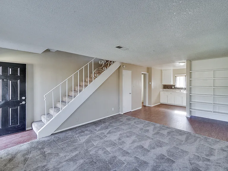 Highlander Park Apartments — Photo 44