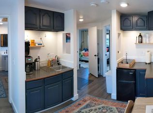 6425 E 16th Ave #B, Anchorage, AK 99504