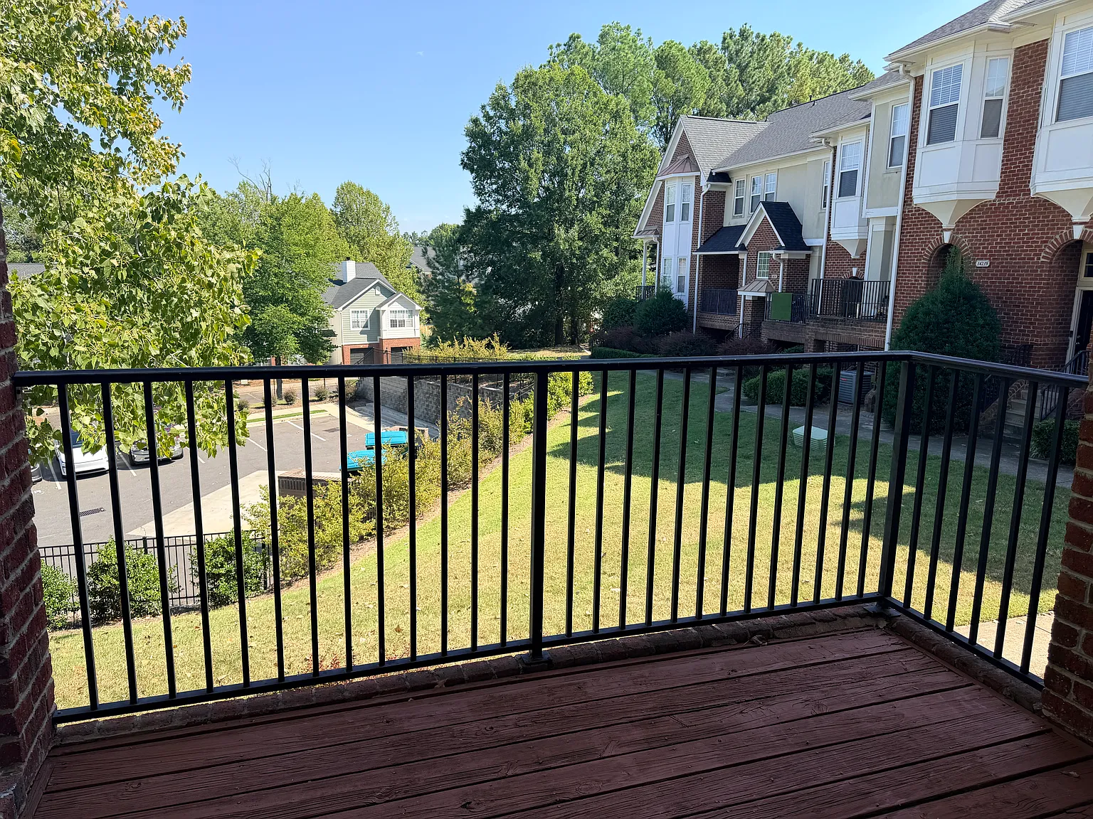 4 bed, 3.5 bath, 1900 sqft, $2,150 — Photo 2