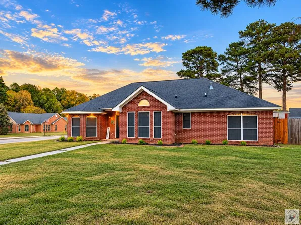 5606 Woodline Dr, Texarkana, AR 71854