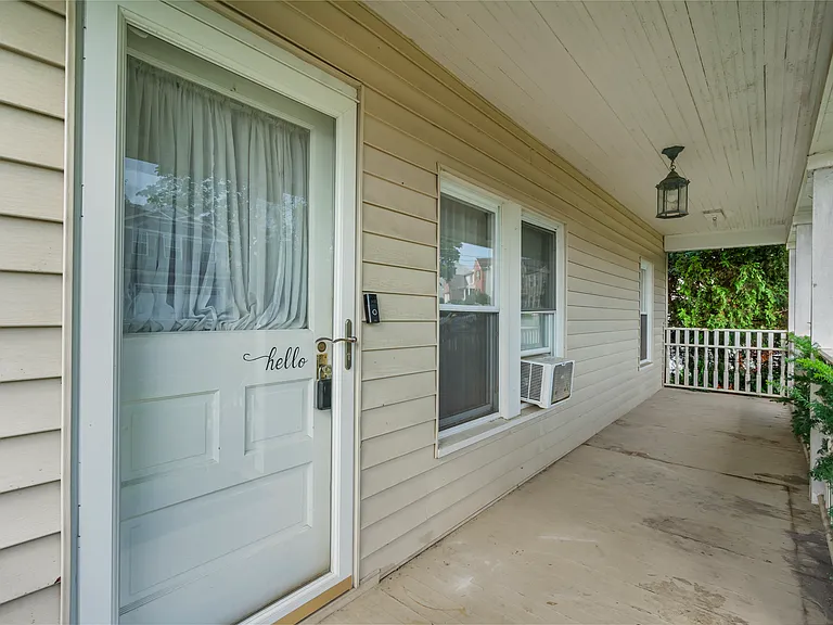 4121 Woodland Ave — Photo 4
