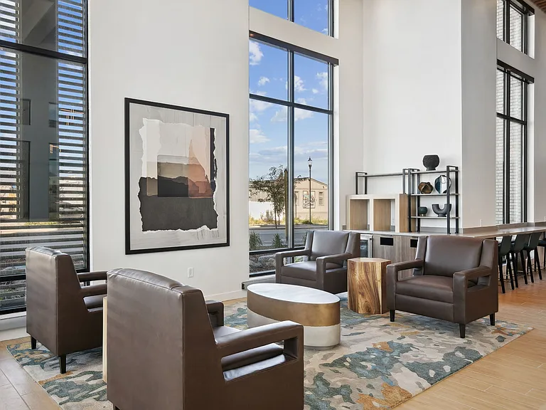 Momentum Apartments — Photo 6