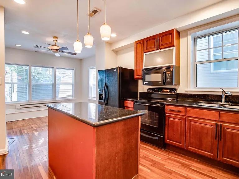 2905 W Girard Ave #2 — Photo 6