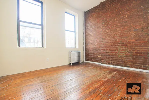 Rented by Jonis Realty | media 15