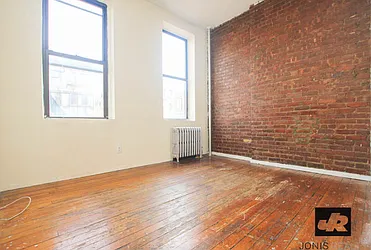 Rented by Jonis Realty