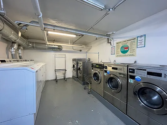 Rented by Bohemia Realty Group | media 7