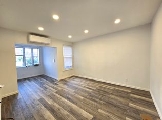 21-44 37th St #2, Astoria, NY 11105