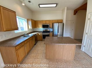 500 9th St NE, Rio Rancho, NM 87124